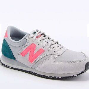 New Balance 420 Runner Grey and Pink Trainers Sneakers Rare
